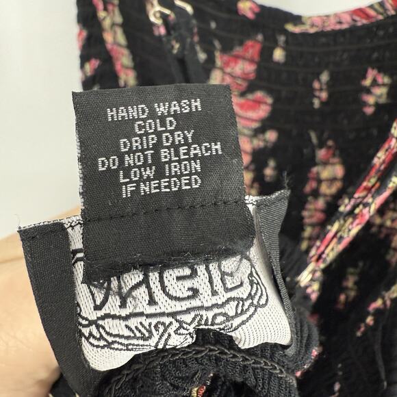 Angie Smocked strappy Maxy Dress size 1X Black Floral Rayon Boho Pattern - Picture 6 of 7